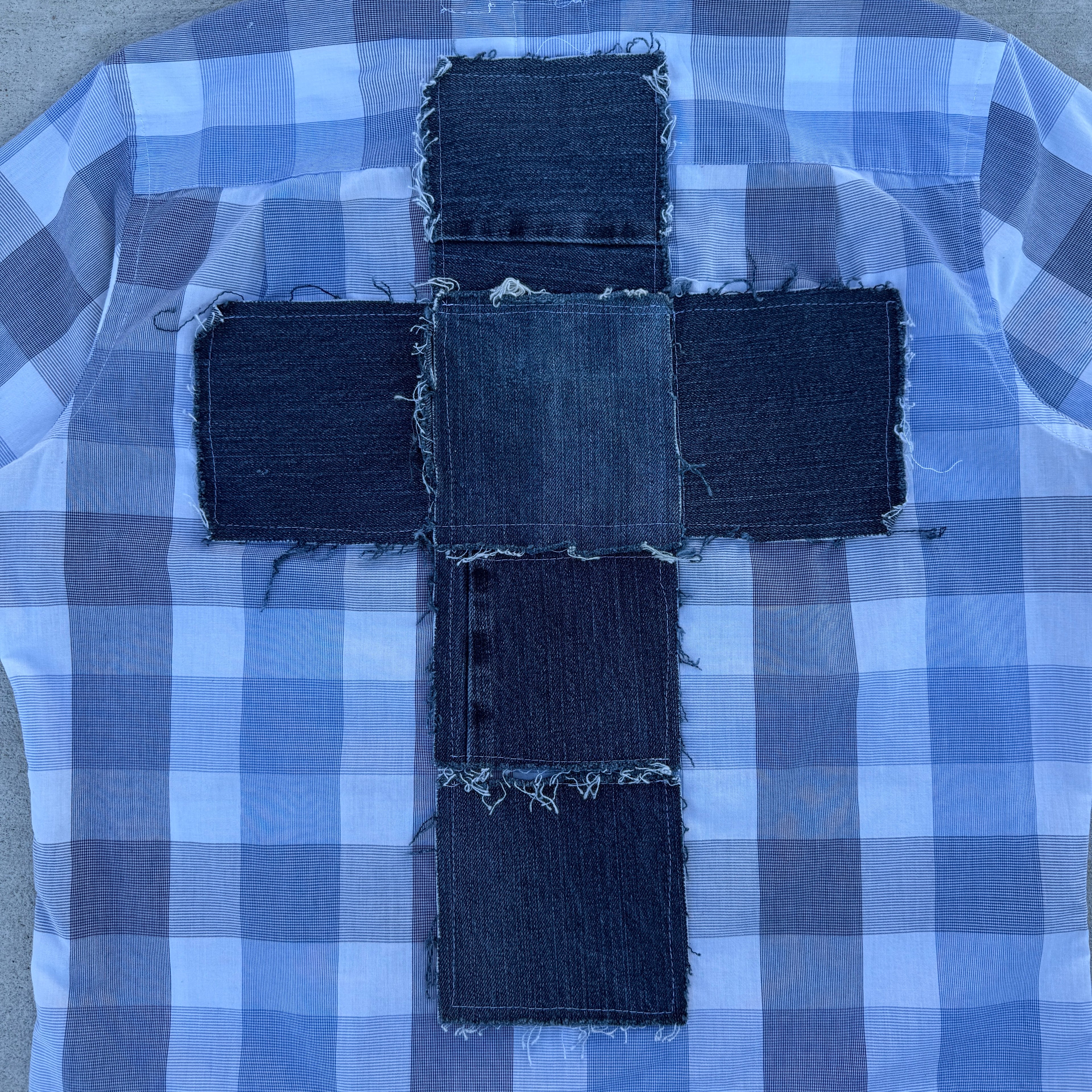 007 "Your Cross" Cropped Flannel Short Sleeve Blue Plaid - L