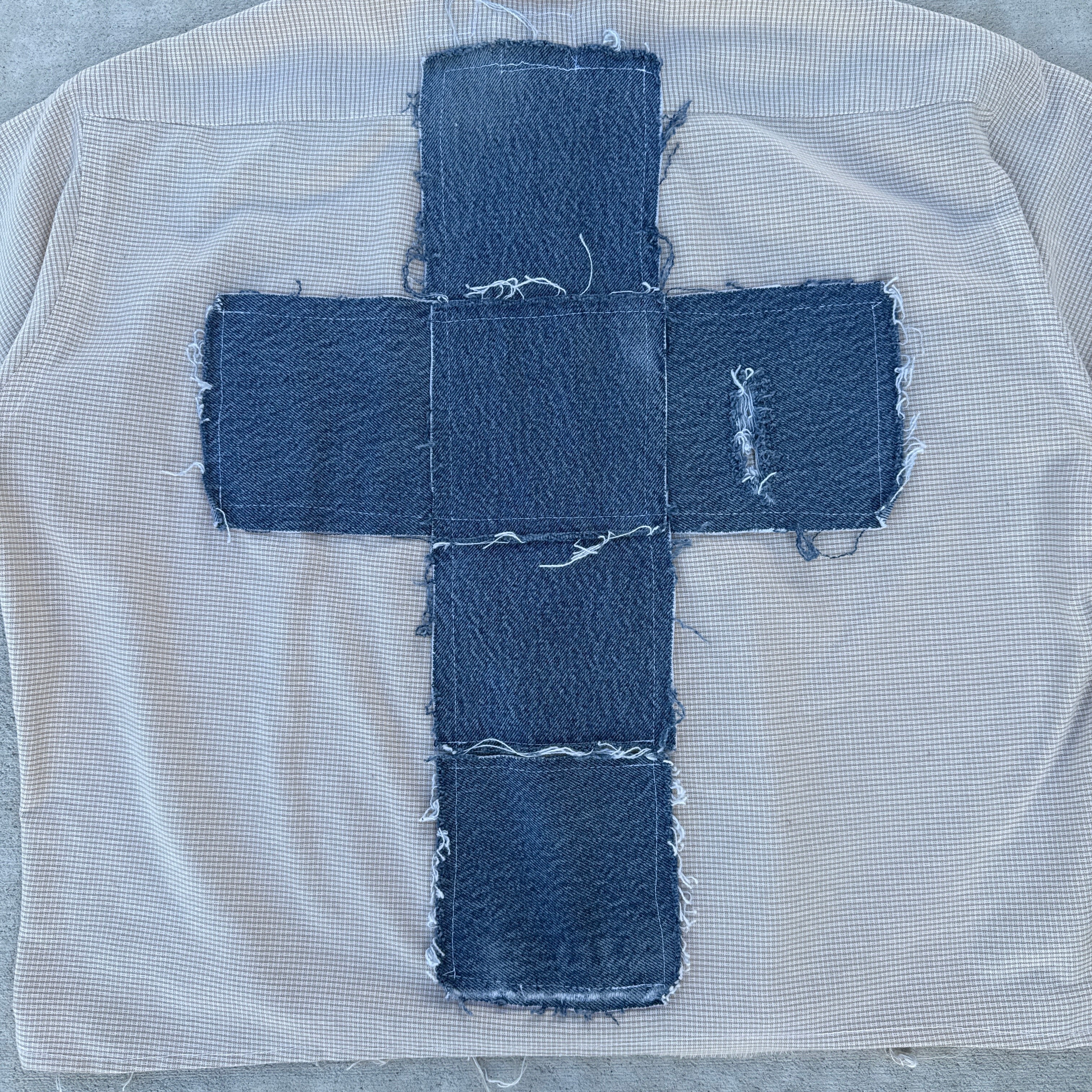 003 "Your Cross" Cropped Flannel Short Sleeve Cream - L