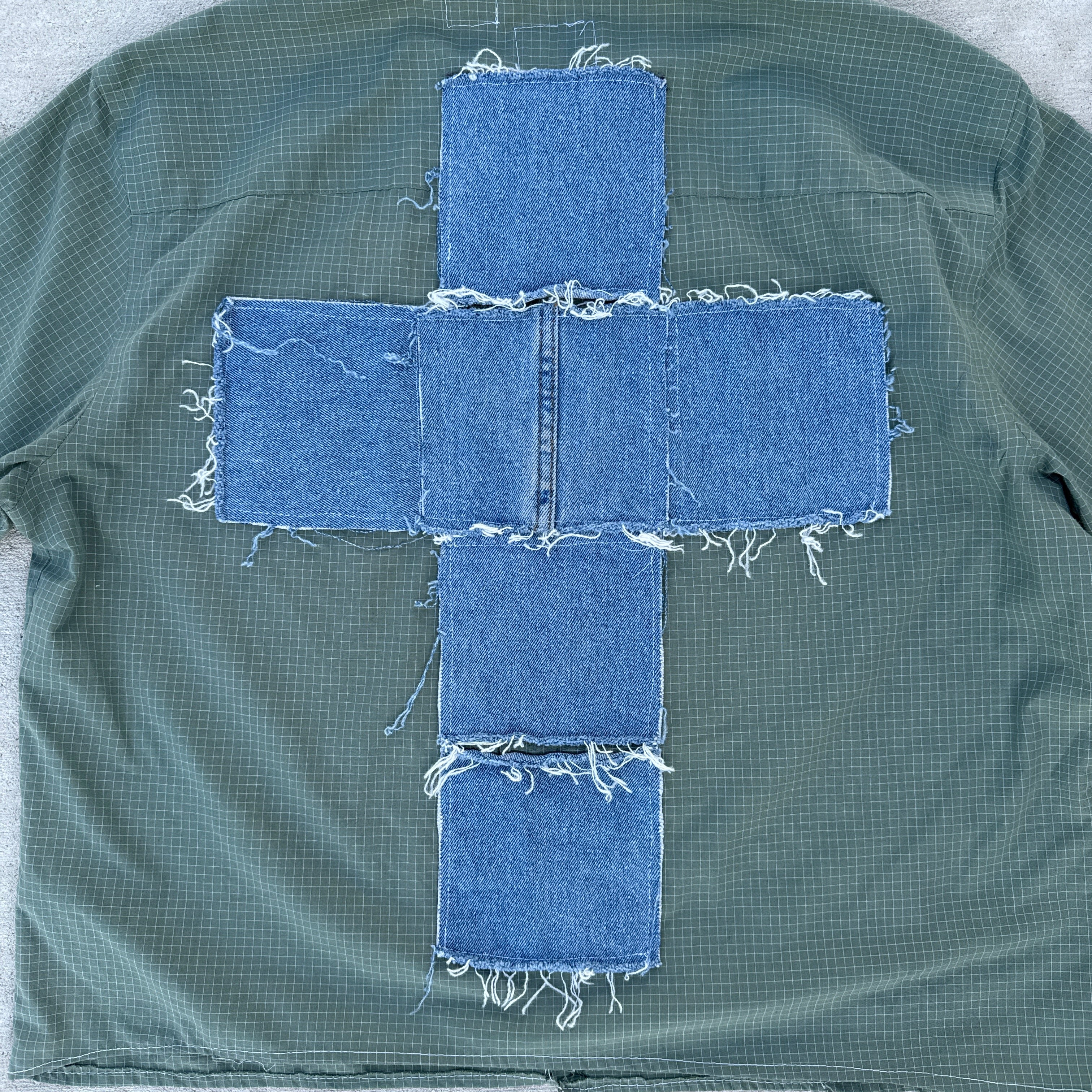 001 "Your Cross" Cropped Flannel Short Sleeve Grid Green - XL